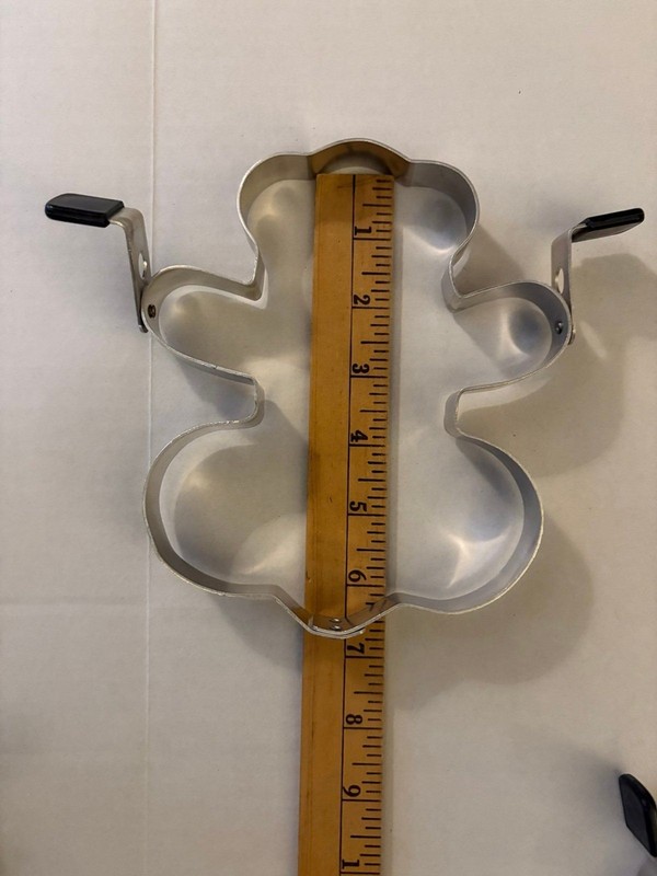 Christmas Holiday Large Metal Cookie Cutters Egg or Pancake Mold - gallery