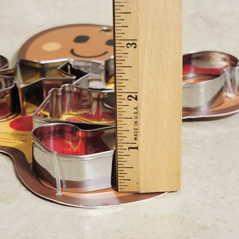 Core Kitchen Brand 8-Piece Stainless Steel Holiday Cookie Cutters New, 2"-2.5" gallery