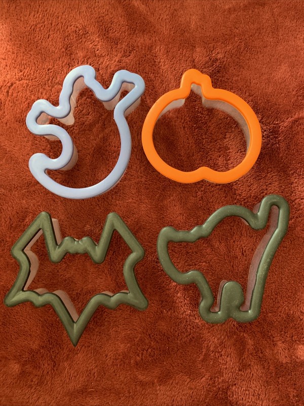 Halloween Cookie Cutter Set Ghost Bat Pumpkin Jack-O-Lantern Cat 1” Deep