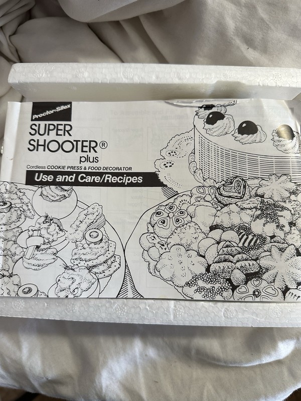Proctor Silex Super Shooter Plus Cordless Cookie Press & Food Decorator (G0123) gallery