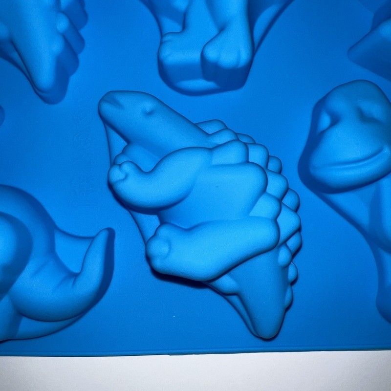 6-cavity Rectangular Silicone Mold Dinosaur Designs Blue gallery