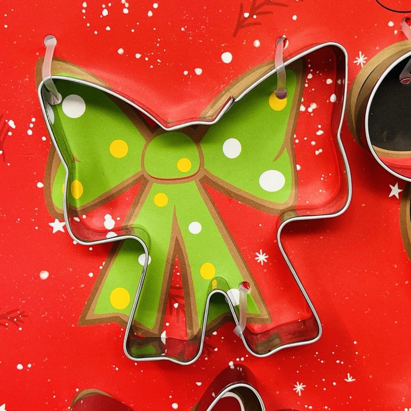 Disney Mickey & Minnie Mouse 4 piece Cookie Cutter Set Christmas Holidays NEW gallery