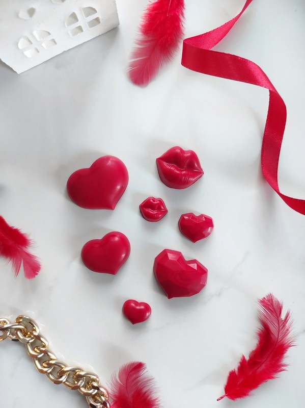 Mold for chocolate "Assorted mini hearts". Small Hearts on the Cake. gallery