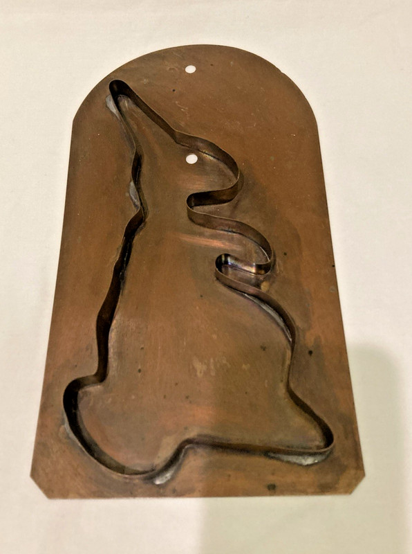 Pfaltzgraff Village Solid Copper Bunny Rabbit cookie cutter mold decor