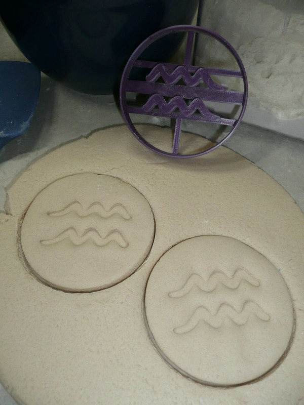 AQUARIUS ZODIAC SIGN ASTROLOGY HOROSCOPE SYMBOL COOKIE CUTTER USA PR4389 gallery