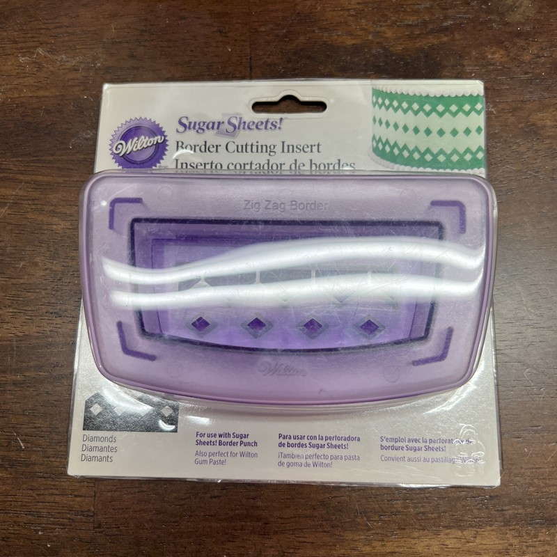 NEW Wilton SUGAR SHEETS! Punch DIAMONDS BORDER CUTTNG INSERT; Fun Cake Decor!