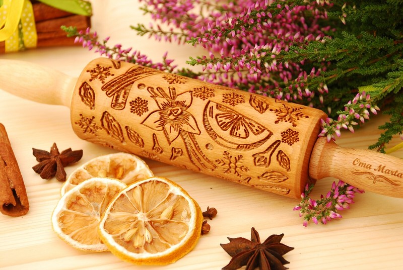 Engraved Rolling Pin Embossed rolling pin Embossed Dough Roller Cookie Mold Clay