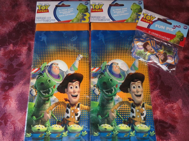 WILTON- Disney TOY STORY 3 PC SET- PIX(24pc) & (2)Treat Bags(16 pc. each) -NEW