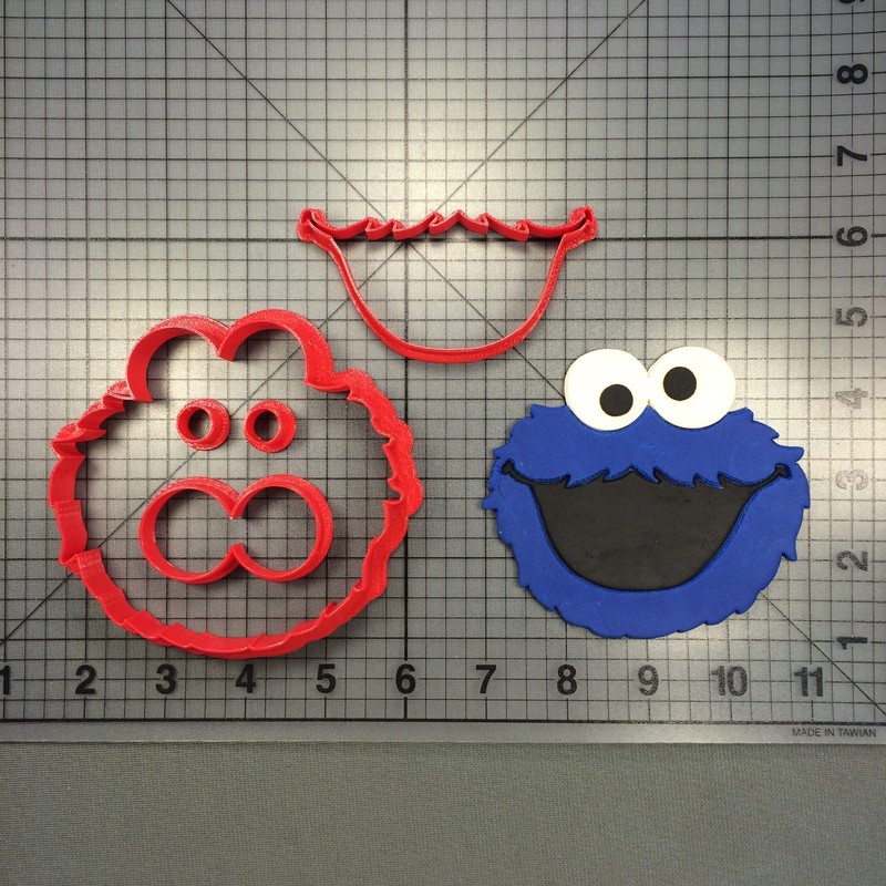 Street Puppets – Blue Monster 266-236 Cookie Cutter Set