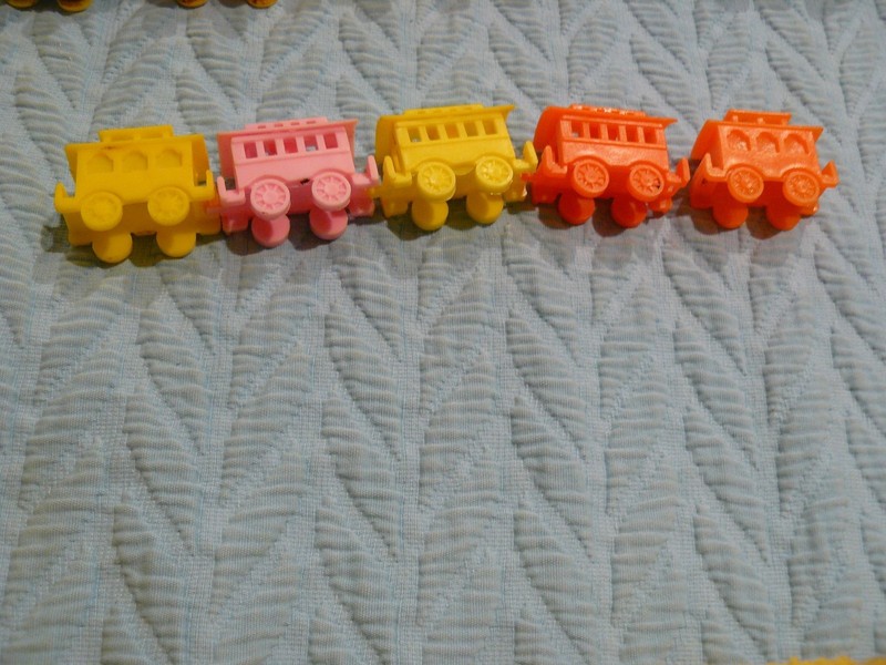 Vintage tiny TRAIN of 5 cars CAKE DECOR – cute on kid’s birthday cake for years