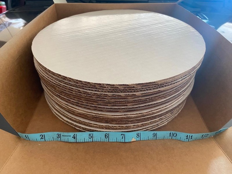 12 inch White Cake Pad Corrugated Waxed Smooth Edge Professional lot of 25