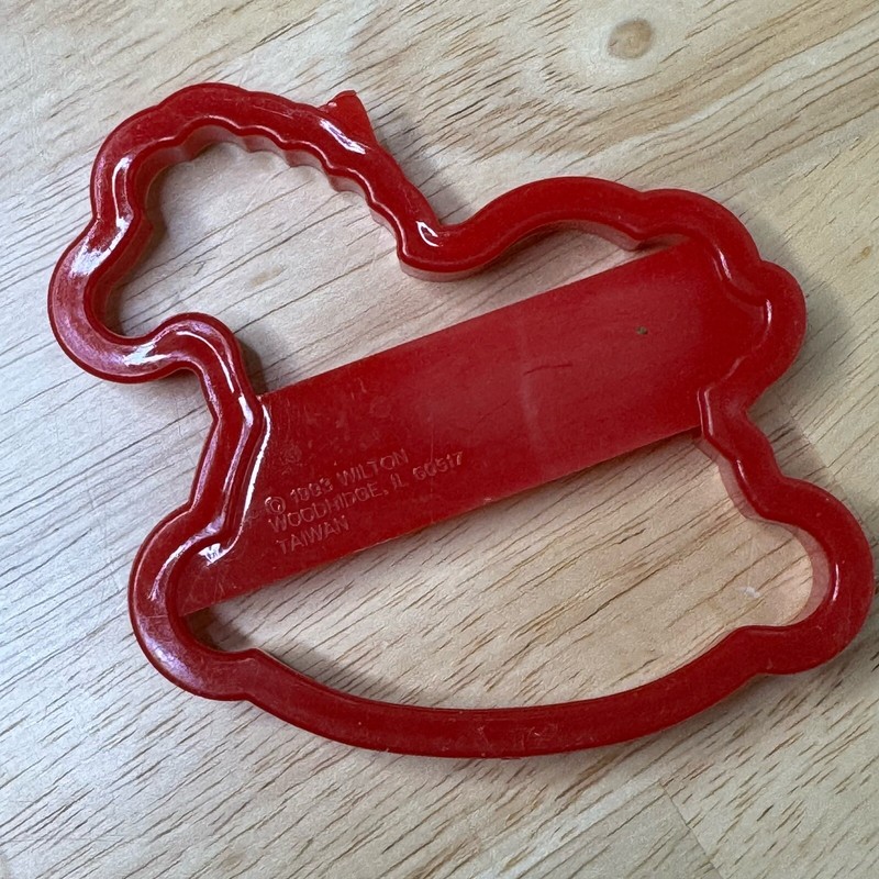 Vintage Wilton Plastic Cookie Cutters Rocking Horse Umbrella Teddy Lot Of 3 READ gallery