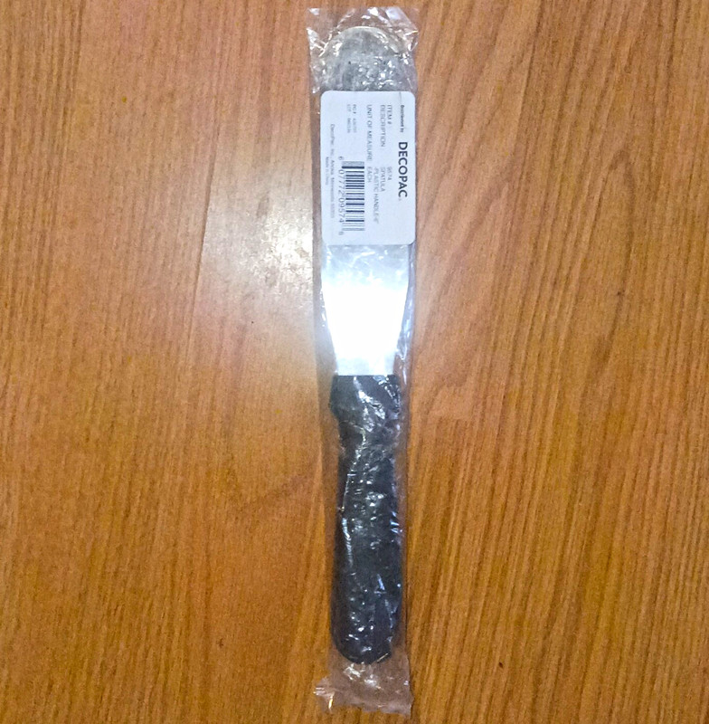 DecoPac Offset Metal Icing Spatula Cake Decorating Tool, Silver/Black Handle