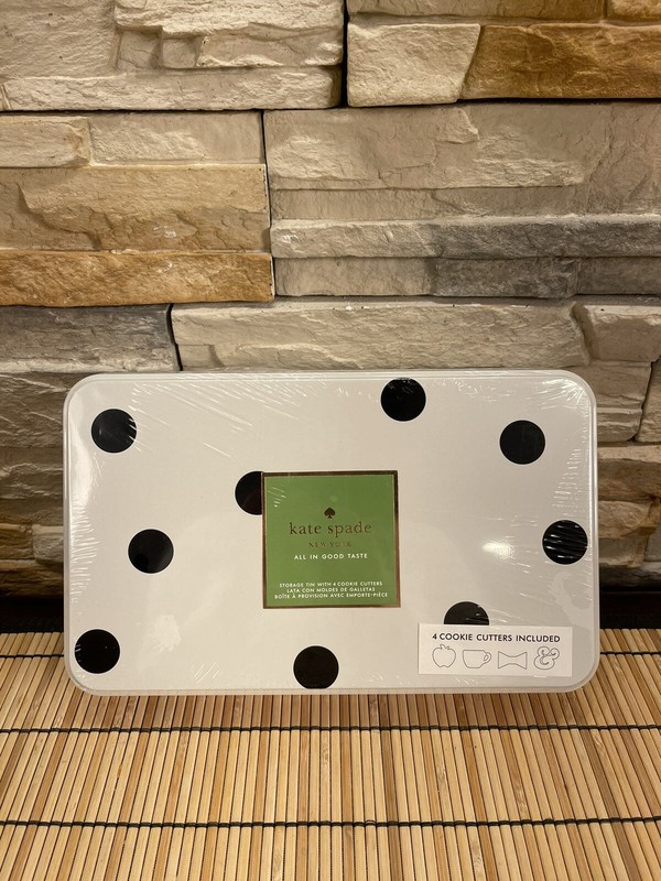 New Kate Spade NY “All In Good Taste” Storage Metal Tin with 4 Cookie Cutters