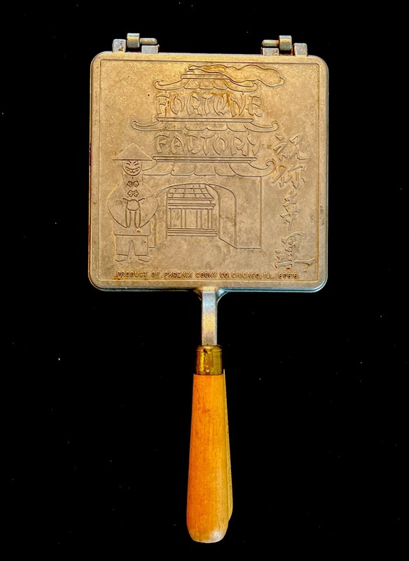Vintage Cast Iron Aluminum Fortune Cookie Maker | Nostalgic Fortune Factory