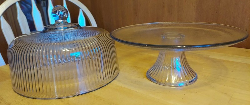 Monaco Cake Dome Set - 2 PC Footed Cake Plate Stand gallery