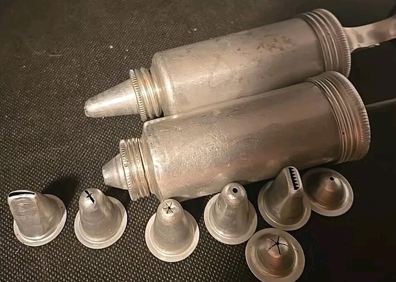 2) Vintage 4" Aluminum Icing Tube Cake Decorator With 9 Tips Farmhouse gallery