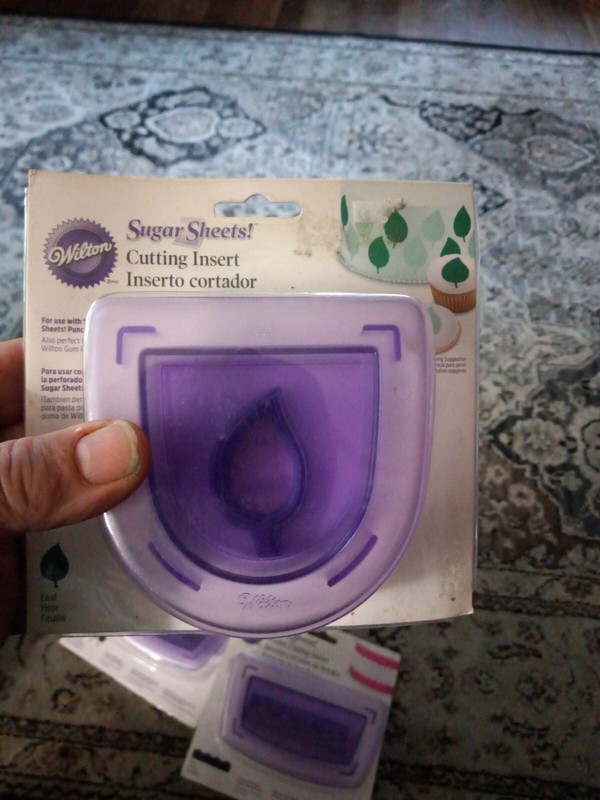 Wilton Cake Decorating Sets - Sugar Sheets - Insert, Cutter, Punch Set, lot of 4 gallery