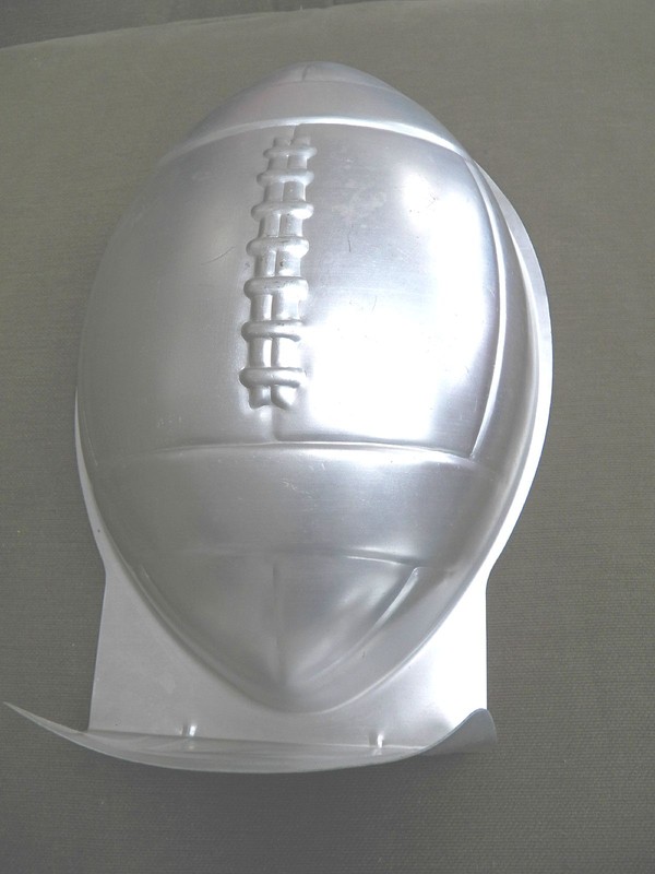 USED Wilton Cake Pan RETIRED Heart With Open Egg Snowman Football ICE MOLD gallery