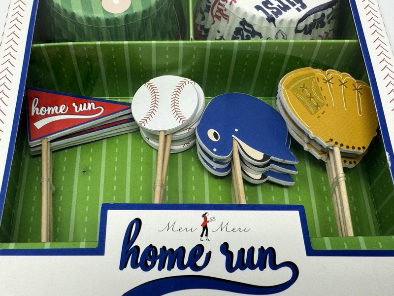 VTG Meri Meri CUPCAKE DECORATIONS KIT Home Run BASEBALL Liners Wrappers Toppers gallery