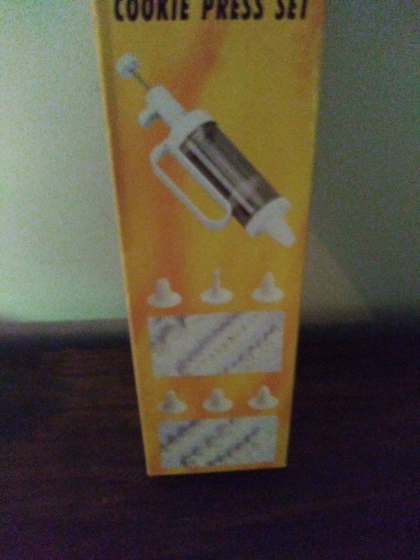 Hand Held Cookie Press Set 24 Decorating Discs 6 Decorating Tips NIB. Easy / Fun gallery