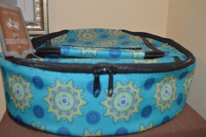 Turquoise Table Kristin Schell Insulated Pie Tote Turquoise/Green Medallion gallery