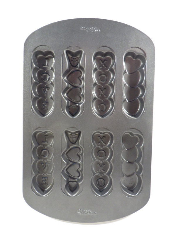 Wilton Valentine Pan Metal Mini Molds Chocolates Cakes Hearts Love XOXO