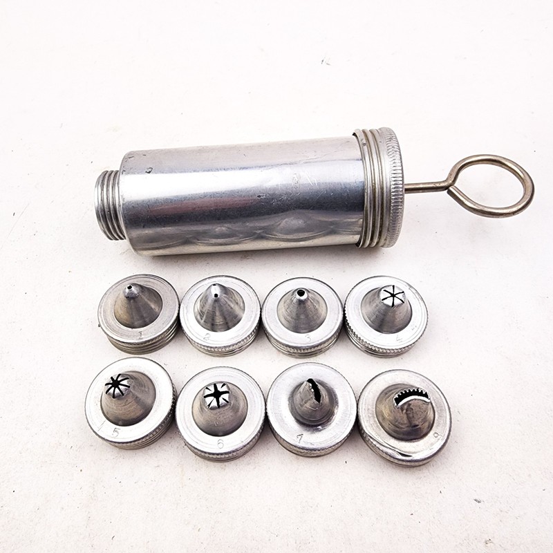 Vintage Aluminum Cake And Cookie Decorator With 8 Tips