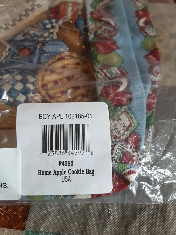 Kay Dee Designs Bear Apple Cookie Bag Friendship Recipe Mini Heart Cookie Cutter gallery