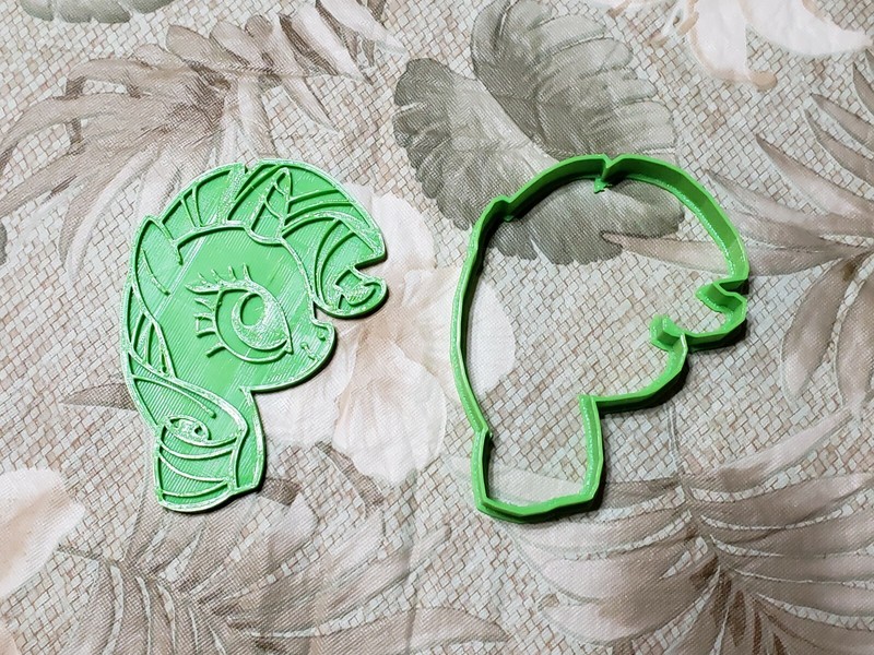 My Little Pony Cookie Cutter Set with Detail Impression Discs gallery