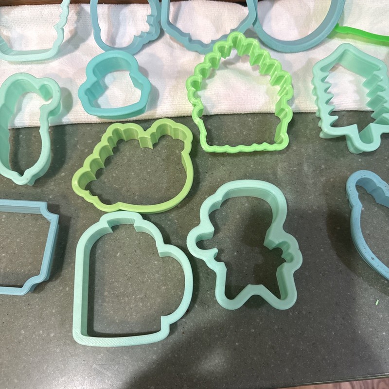 Lot Of 20 Cookie/Playdoh Cutters, 3D print Xmas Holiday various gallery