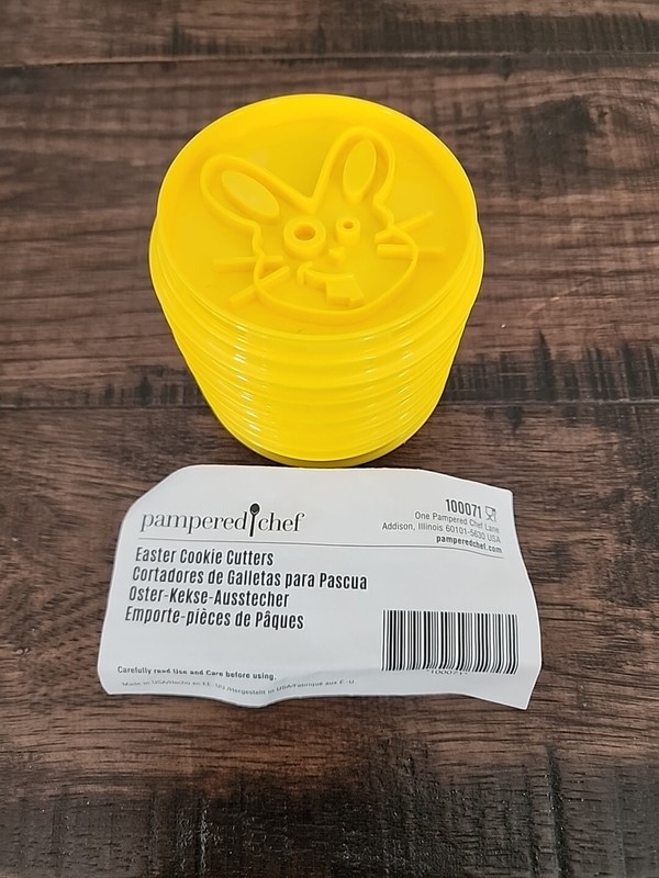 Pampered Chef Cookie Cutters Easter/Spring Stackable Dishwasher Safe 100071 gallery