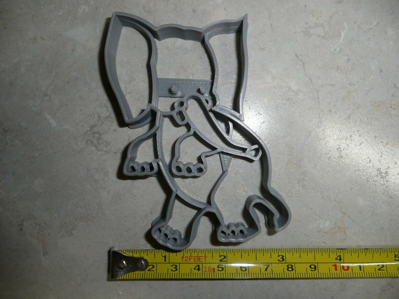 SAGGY BAGGY ELEPHANT CHILDRENS BOOK CHARACTER COOKIE COOKIE CUTTER USA PR3486 gallery