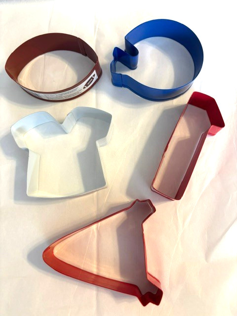 5 Wilton Cookie Cutters Football, Helmet, Jersey, #1, Pennant Flag metal