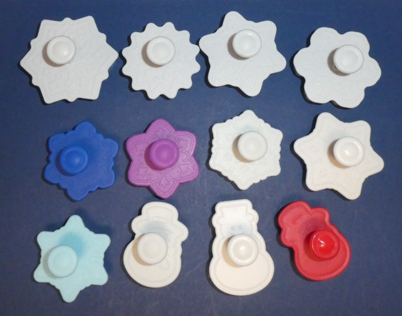 NEW, UNUSED LOT OF 12 CHRISTMAS 2″- 3″ COOKIE STAMPERS -3 SNOWMEN + 9 SNOWFLAKES
