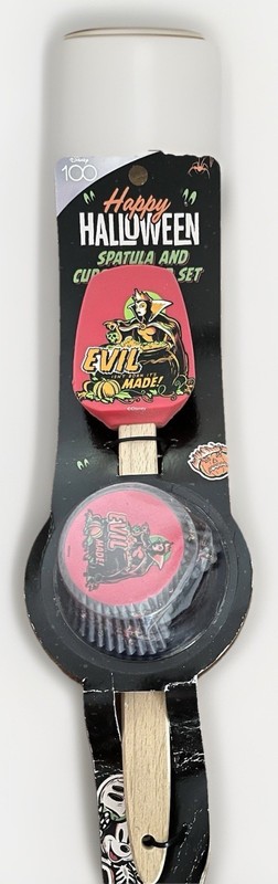 Disney 100 Wicked Queen Halloween Spatula, Cookie Cutter And Cupcake Holders gallery