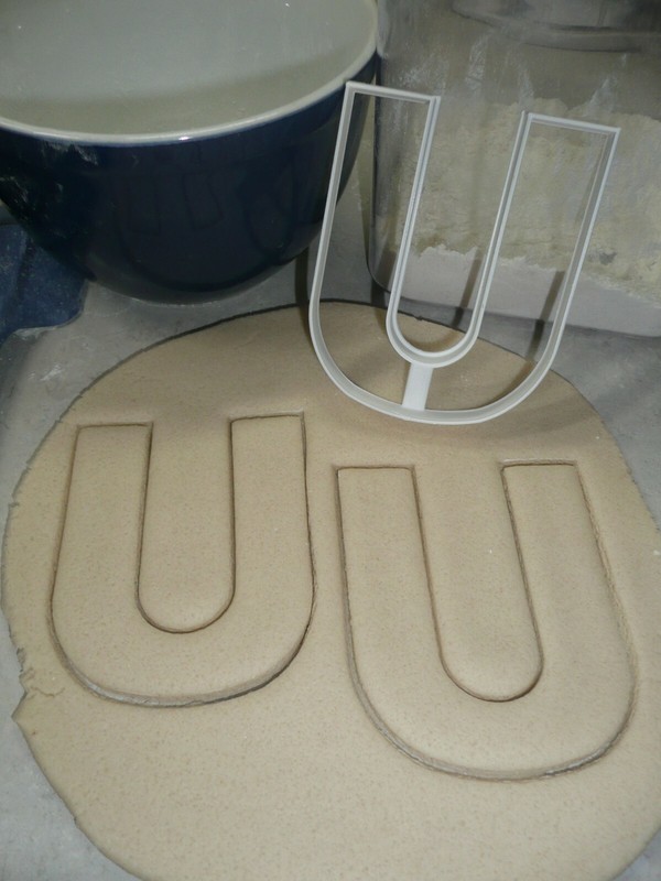 LETTER U 4 INCH UPPERCASE CAPITAL BLOCK FONT COOKIE CUTTER USA PR4234 gallery