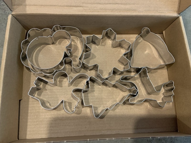 Christmas Holiday Cookie Cutter Set 7 Piece Stainless Steel New gallery