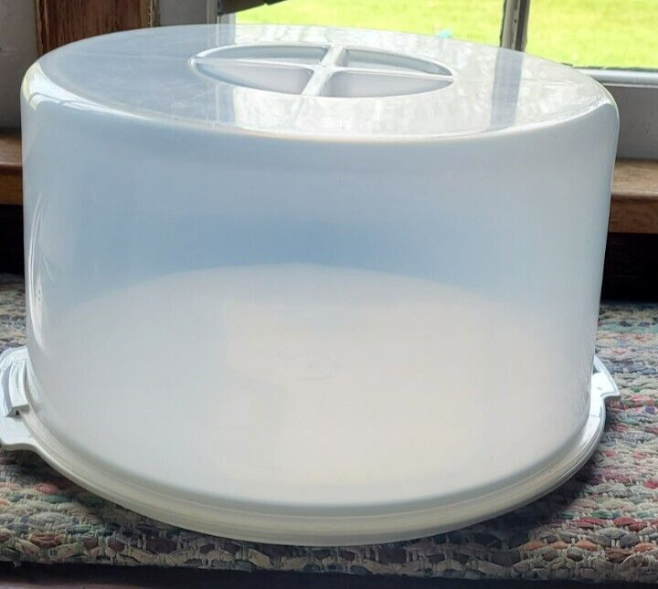Unbranded Plastic Cake Holder Locking Lid Baking Cooking Picnic Reunion Nice