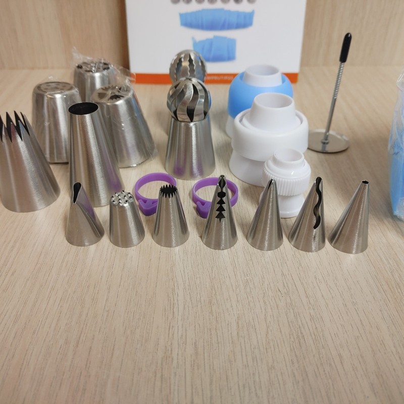 Wolfgang Puck Tips & Appetizer Decorating Set 22-Piece With Box gallery