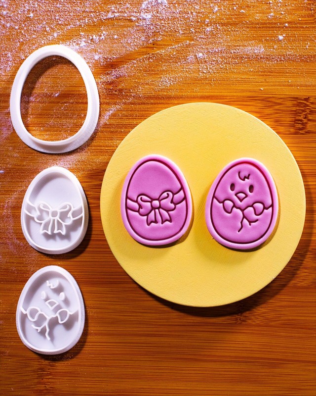 Egg-citing Easter – Mini 2″ Cookie Cutter & Stamp Set – Easter Egg & Chick