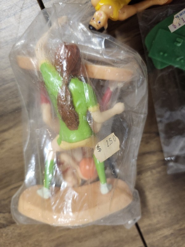 Lot Of Vintage Wilton Basketball Cake Toppers gallery