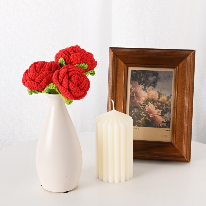10-Pack Flower Sew on Patches, Handmade Crochet Roses [Red] gallery