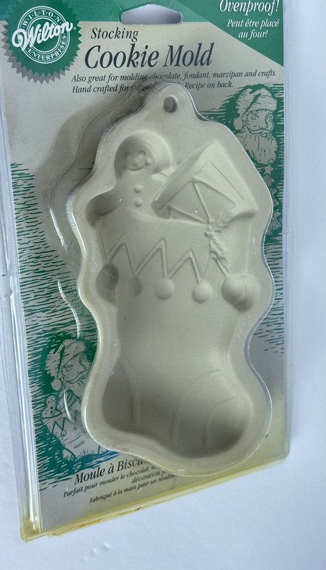 1997 Wilton Christmas Stocking Cookie Mold 2306-1005 Oven Proof gallery