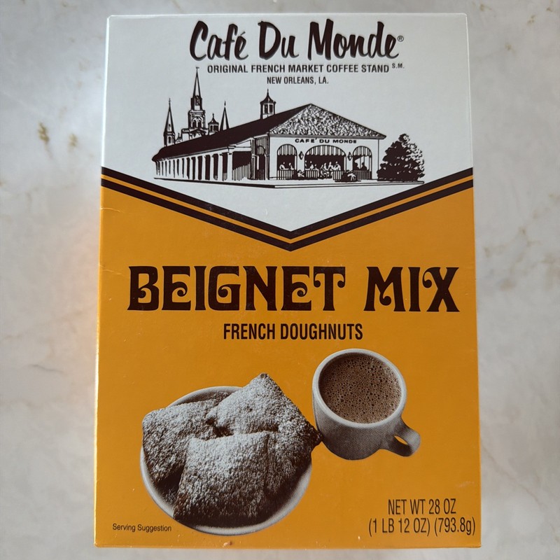 Cafe Du Monde Beignet Mix, 28 oz. Exp9-26