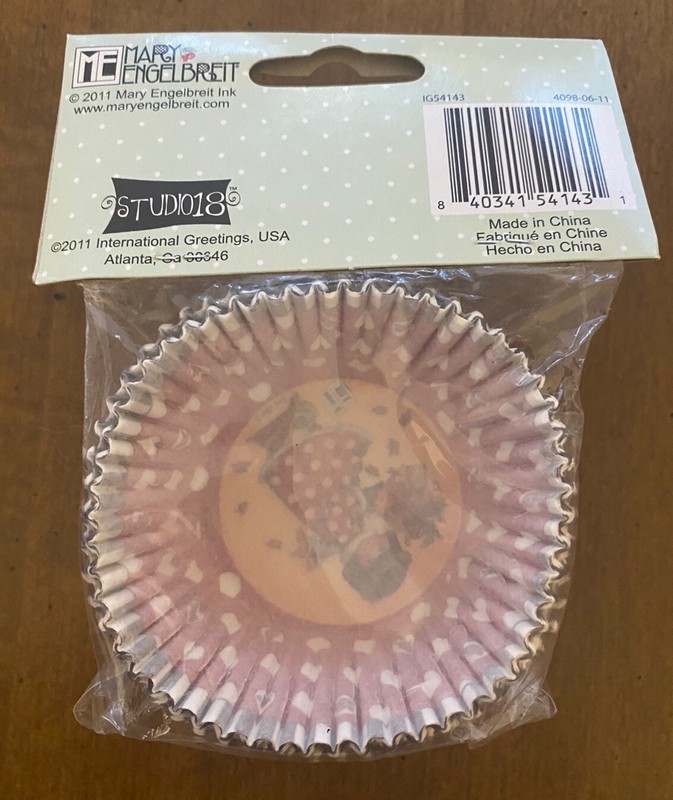 NEW 5 PACKS of CUPCAKE liners, Mary Engelbreit, Wilton, Christmas, Halloween + gallery