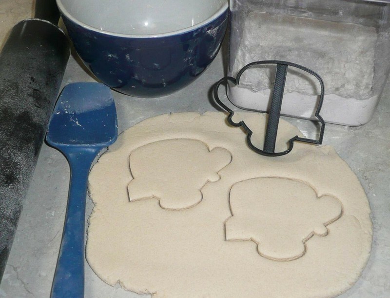 TEACUP TEA CUP OUTLINE WITH BAG AND HANDLE COOKIE CUTTER USA PR3142 gallery