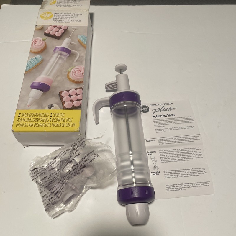 Wilton Dessert Decorator Plus Cake Cookie Pastry Icing Tool - NOB gallery