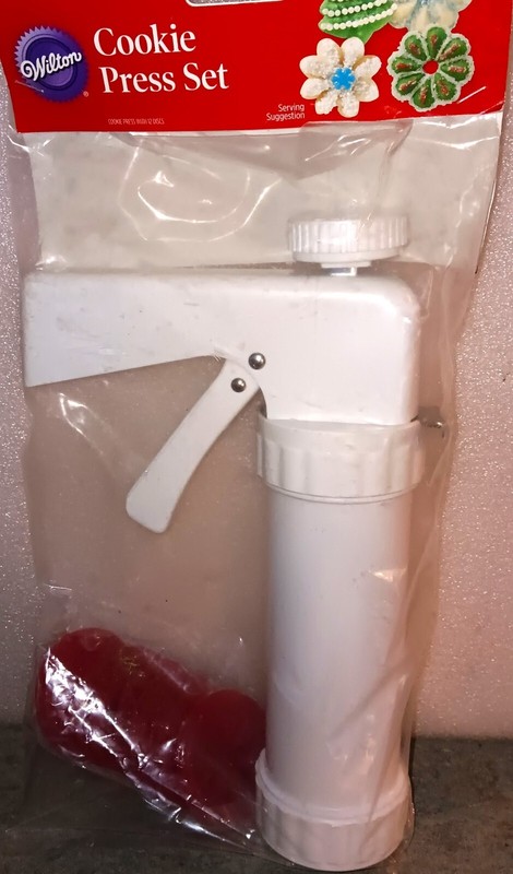 New Wilton Cookie Press Set NIP Piping Gun 12 Holiday Designs Free Shipping