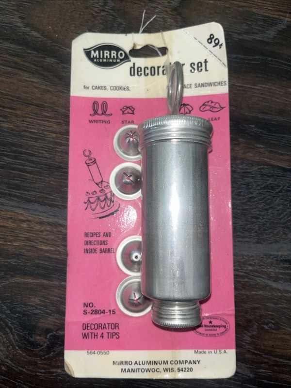NOS Vintage Mirro Aluminum Decorator Sm Set For Cakes Cookies 4 Tips Made In USA